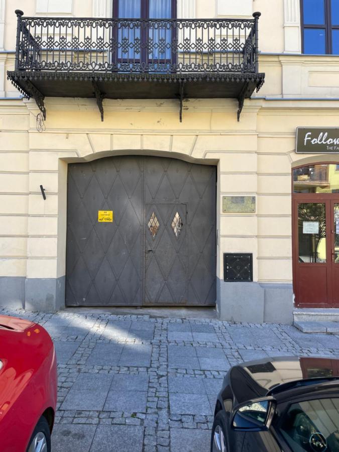 Apartamenty Luczkowskiego Z Widokiem Na Studnie 2 Chełm Eksteriør bilde